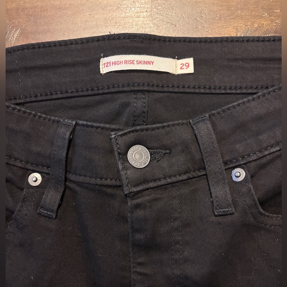Levi’s 721 High Rise Skinny Jeans